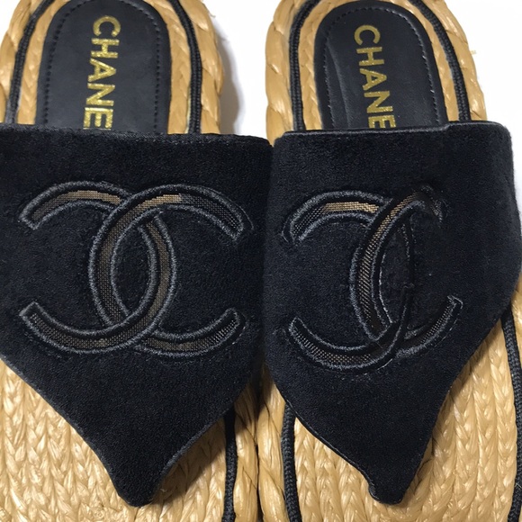 Chanel straw thong sandals. Made in Italy. EUC - Picture 9 of 12